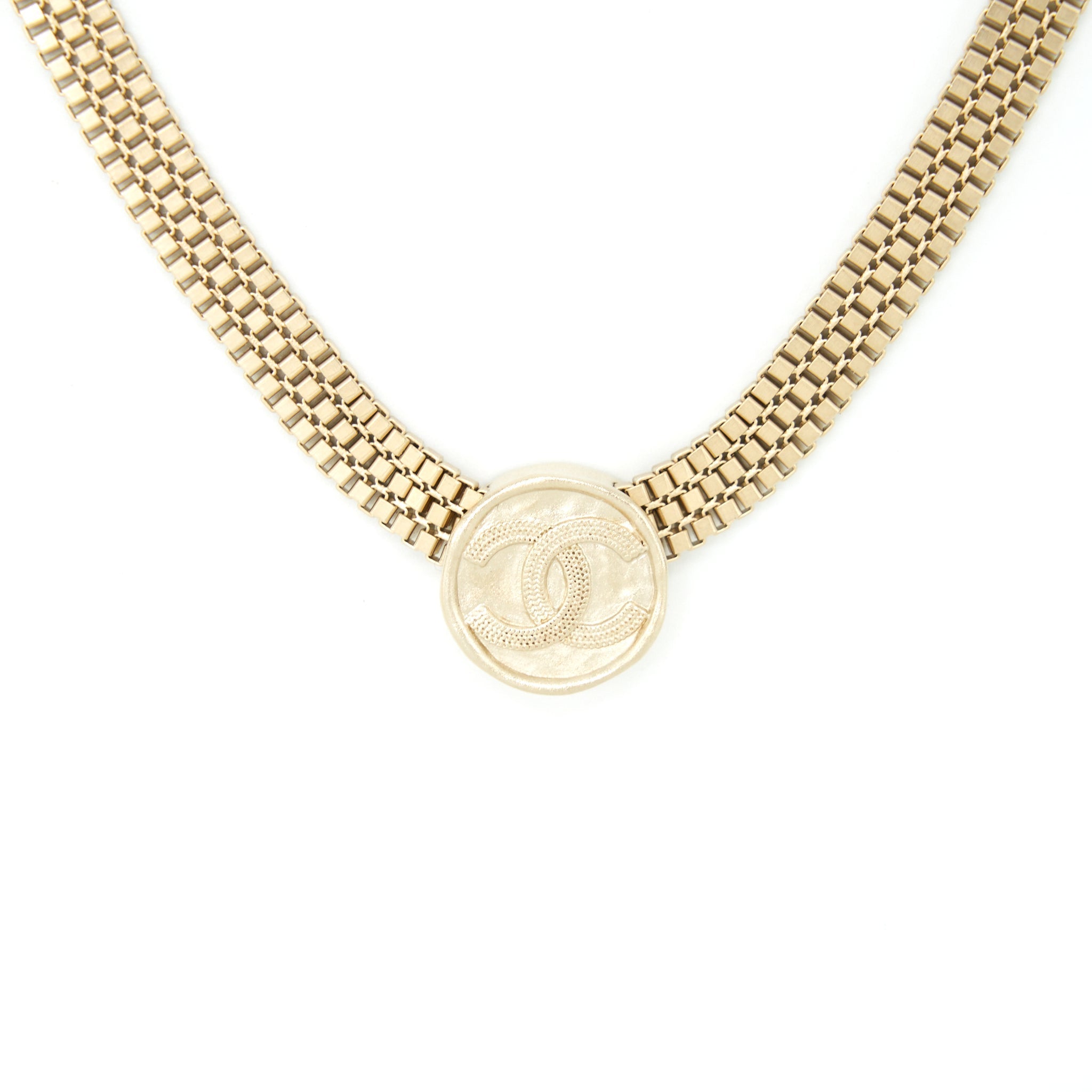 CHANEL 22P ROUND CC LOGO CHOKER GOLD TONE