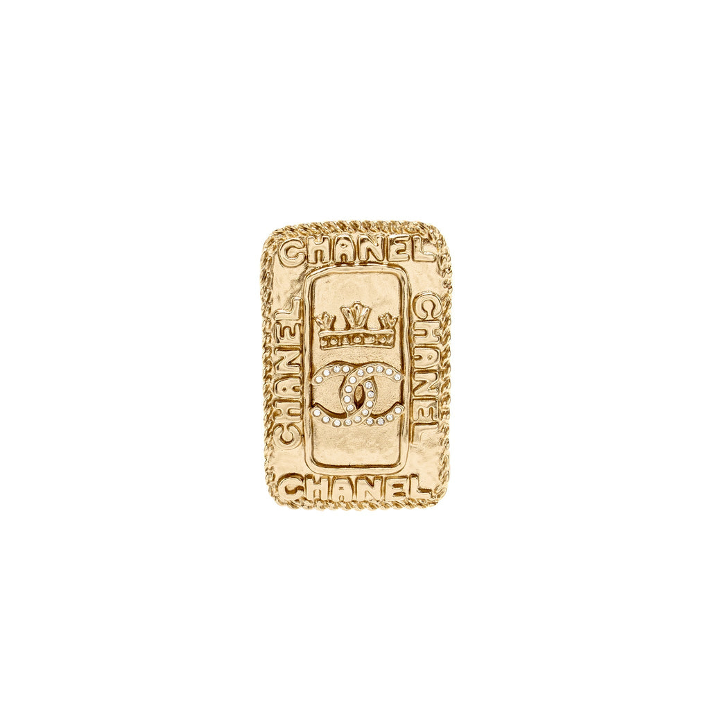 CHANEL CC LOGO AND CROWN METAL PLATE BROOCH BRUSHED GOLD HARDWARE