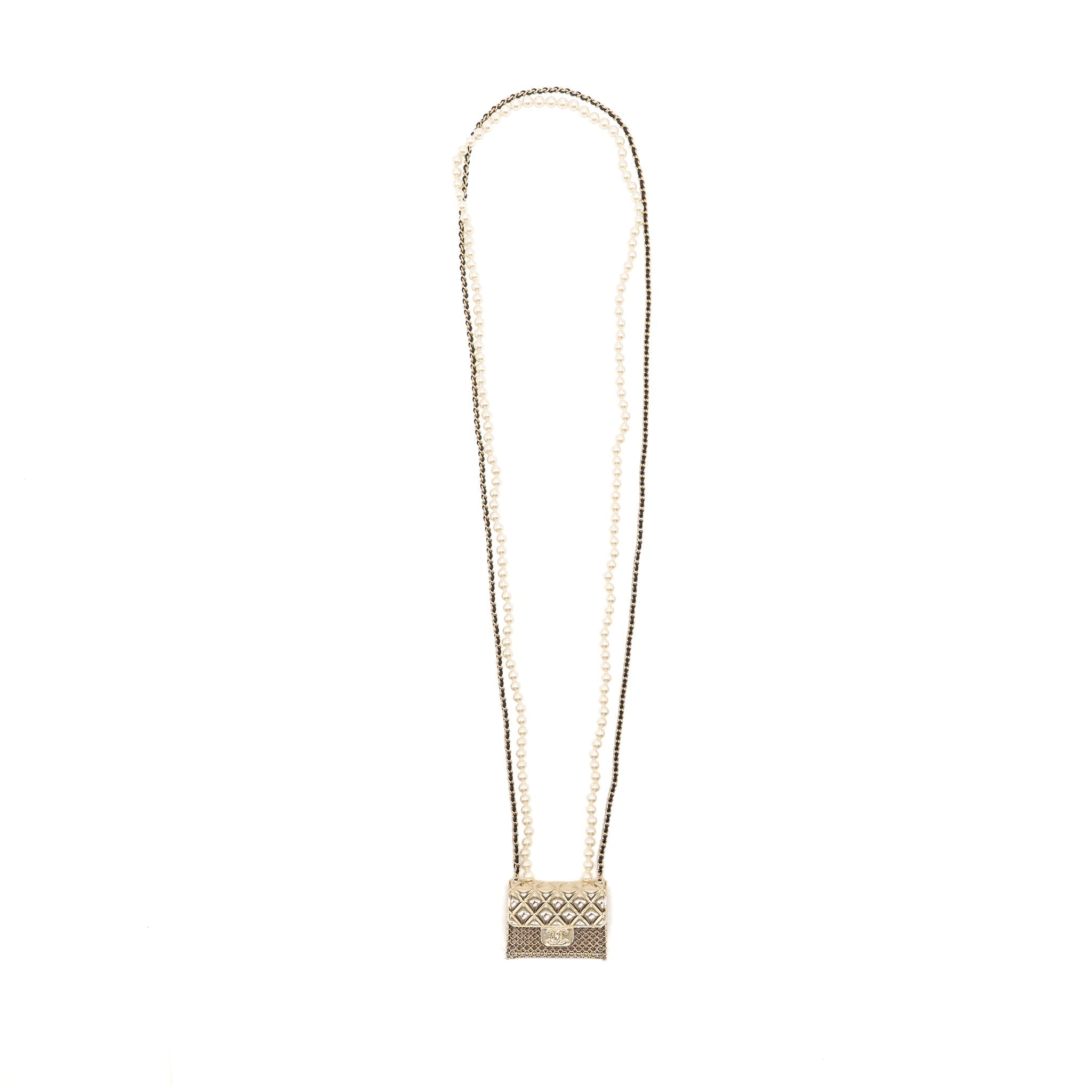 CHANEL 21S RUNWAY MICRO BAG/ PEARL NECKLACE LIGHT GOLD TONE