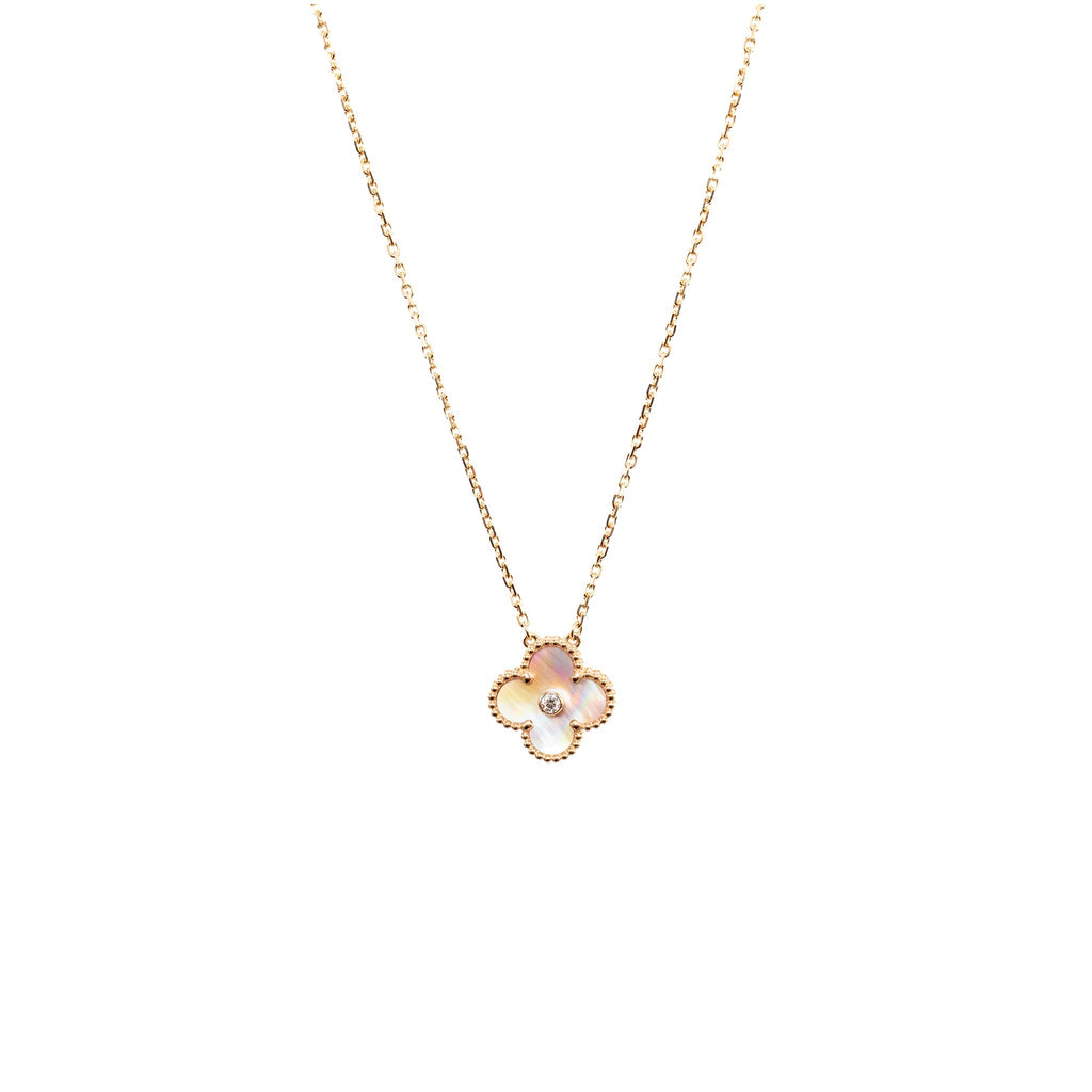VAN CLEEF & ARPELS 2025 HOLIDAY VINTAGE ALHAMBRA PENDANT, ROSE GOLD, PINK MOTHER OF PEARL, DIAMOND