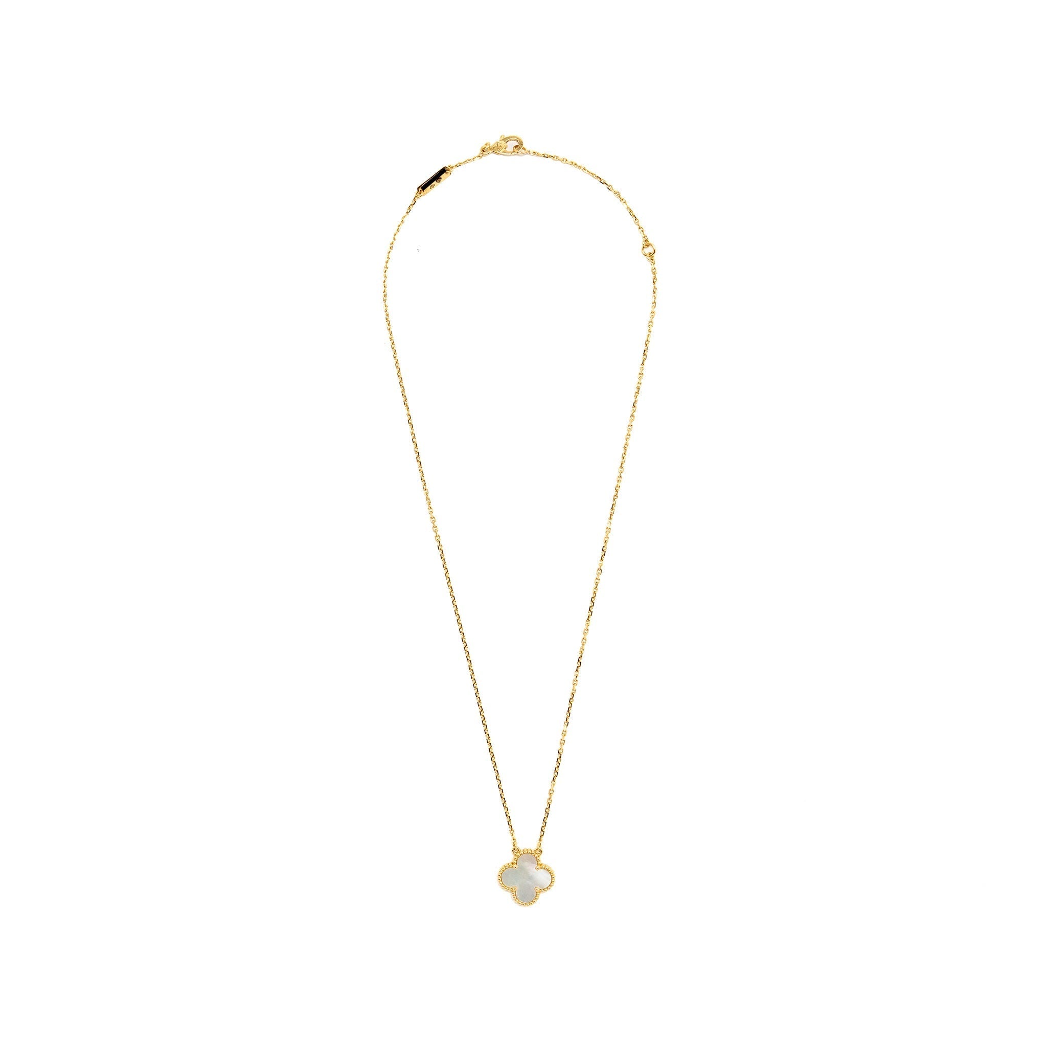 VAN CLEEF & ARPELS VINTAGE ALHAMBRA PENDANT YELLOW GOLD WHITE MOTHER OF PEARL