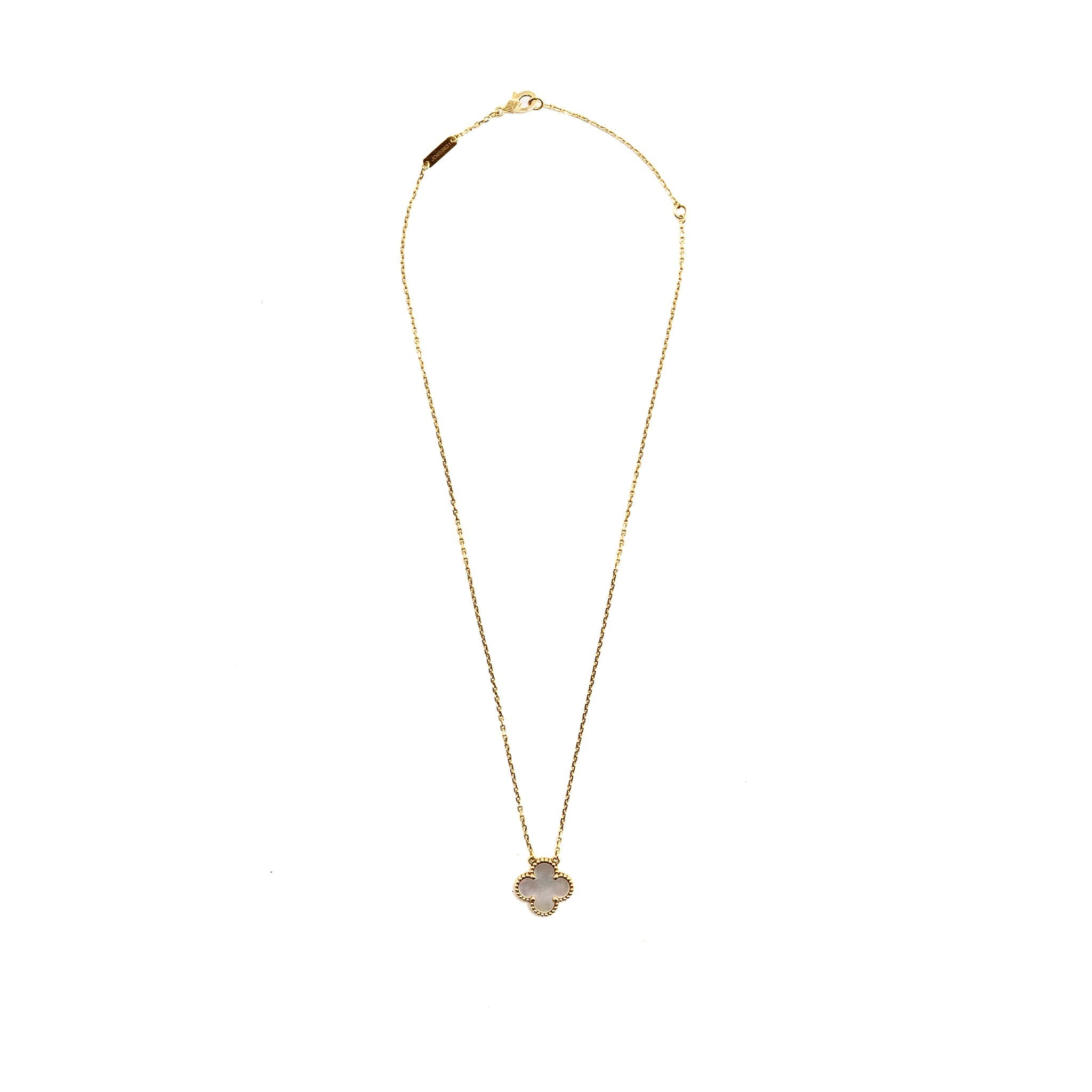 VAN CLEEF & ARPELS VINTAGE ALHAMBRA PENDANT YELLOW GOLD WHITE MOTHER OF PEARL