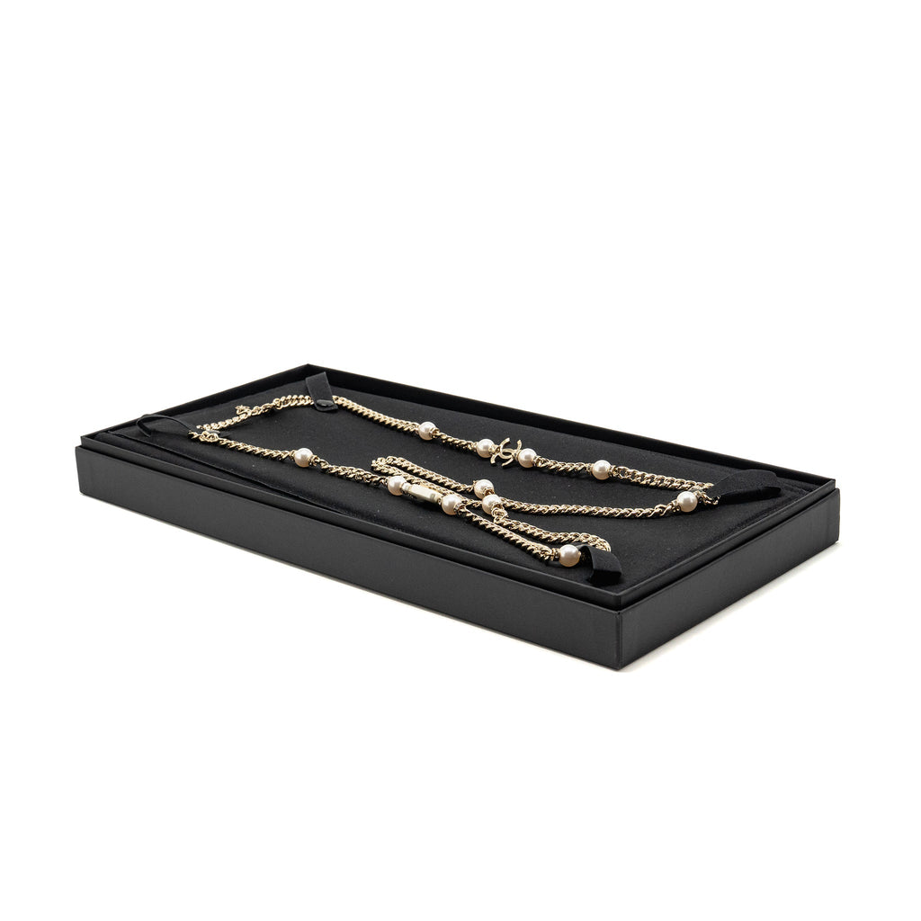 CHANEL NO.5 PERFUME BOTTLE WAIST CHAIN / BELT PEARL/CRYSTAL LIGHT GOLD TONE