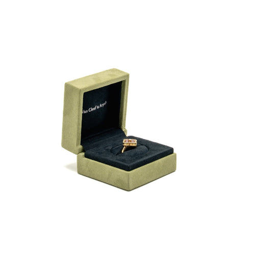 VAN CLEEF & ARPELS VINTAGE ALHAMBRA RING YELLOW GOLD, CARNELIAN, DIAMOND