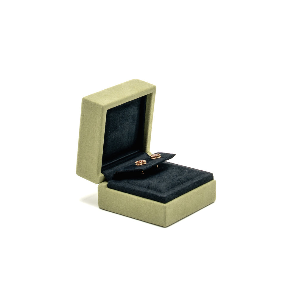 VAN CLEEF & ARPELS SWEET ALHAMBRA EARSTUDS ROSE GOLD, CARNELIAN