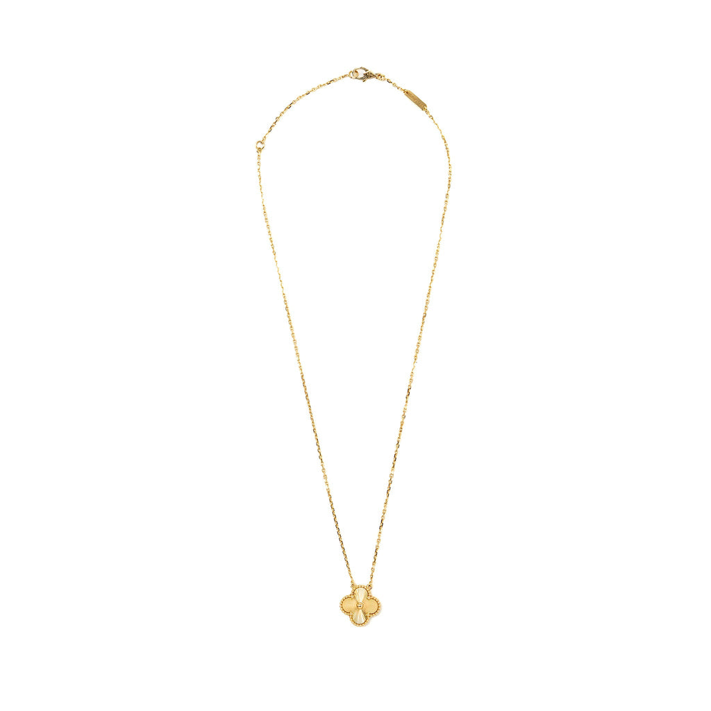 VAN CLEEF & ARPELS VINTAGE ALHAMBRA PENDANT YELLOW GOLD