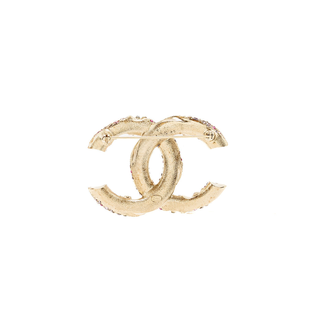 CHANEL CC LOGO BROOCH WITH CRYSTAL PINK/MULTICOLOUR GOLD TONE