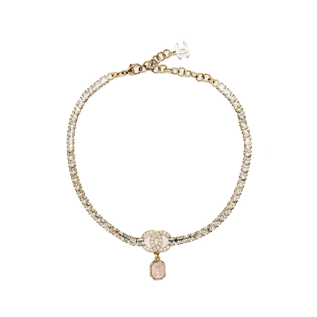 CHANEL PINK CRYSTAL DROP CC LOGO CHOCKER/NECKLACE LIGHT GOLD TONE