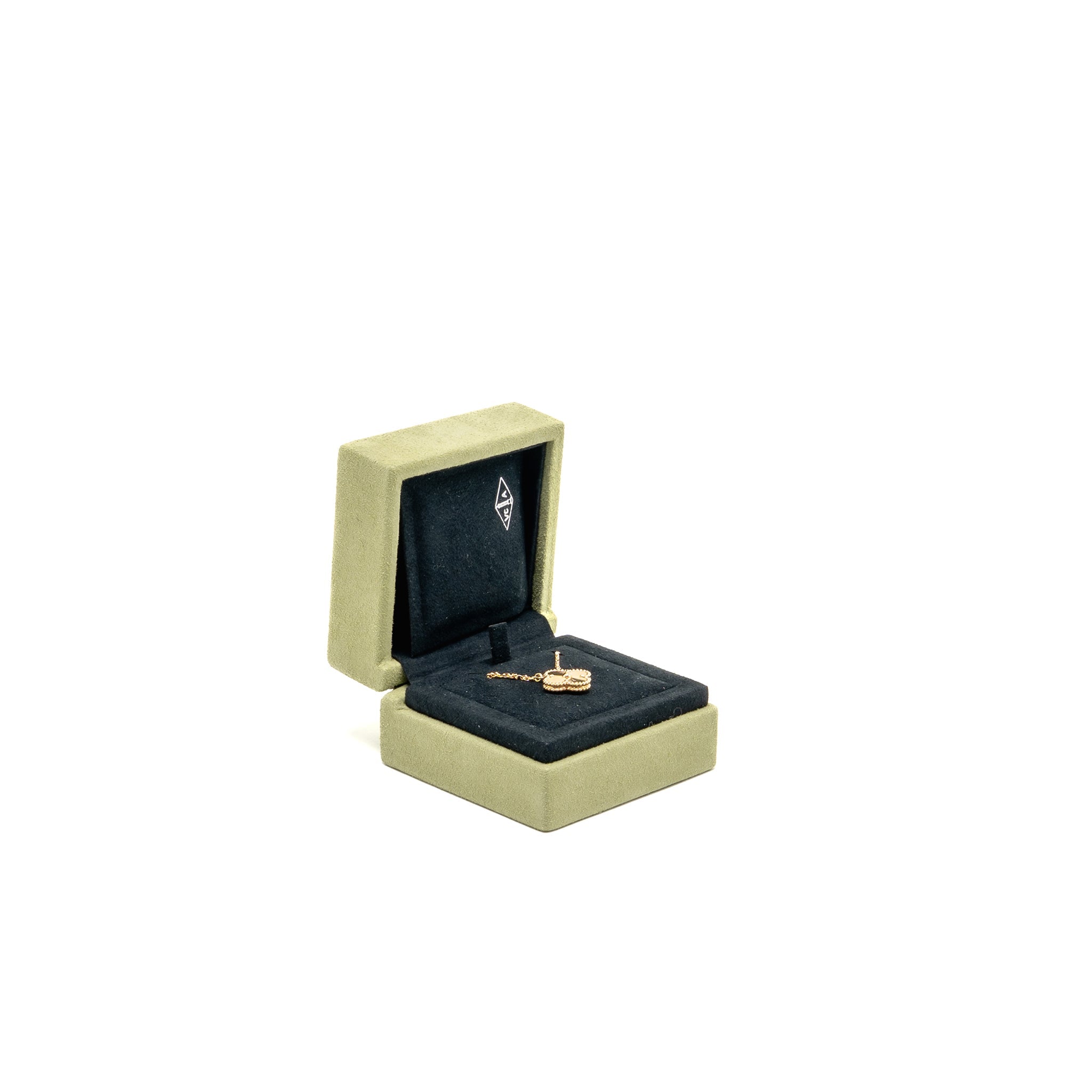 VAN CLEEF & ARPELS VINTAGE ALHAMBRA PENDANT YELLOW GOLD