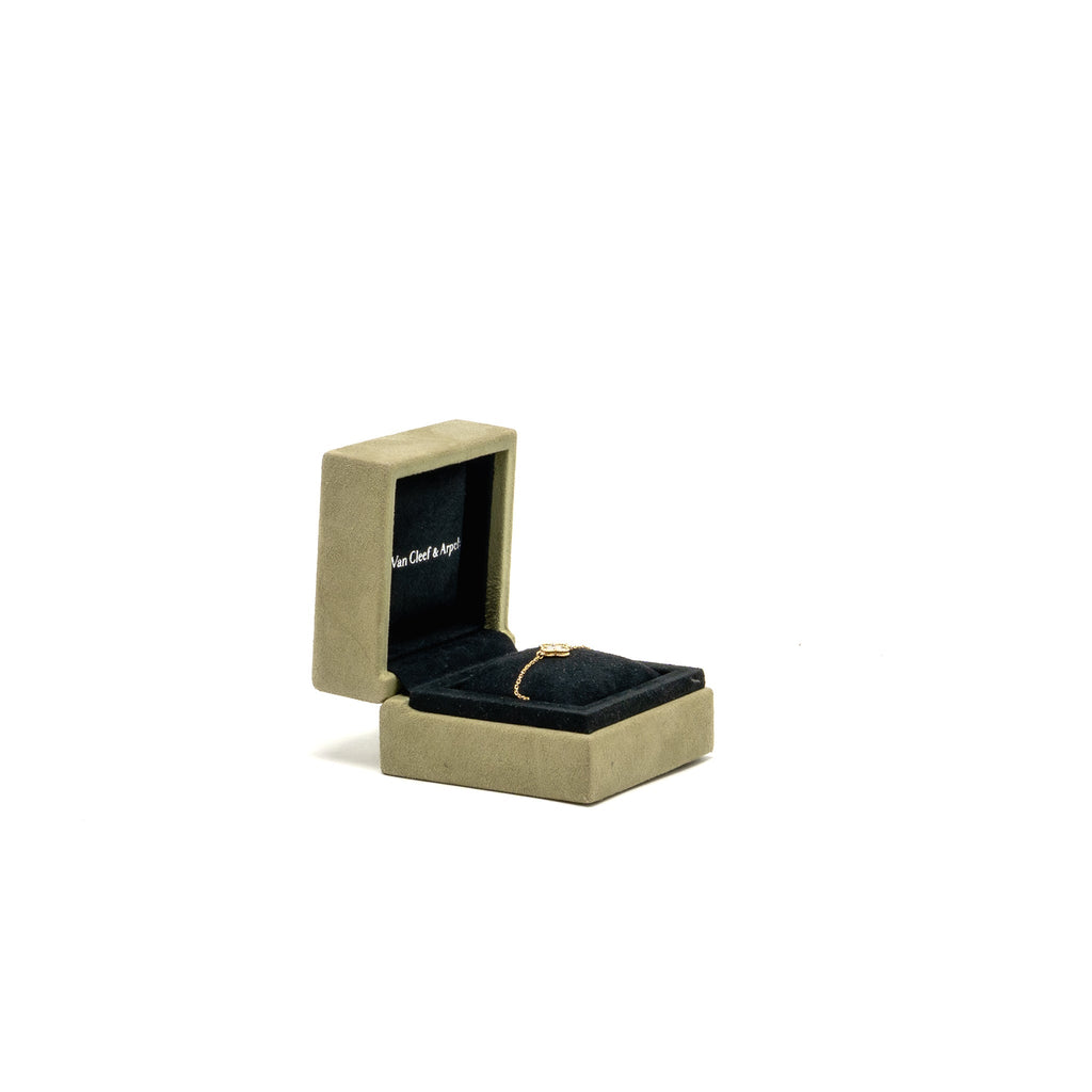 VAN CLEEF AND ARPELS SWEET ALHAMBRA BRACELET WHITE MOTHER OF PEARL / YELLOW GOLD
