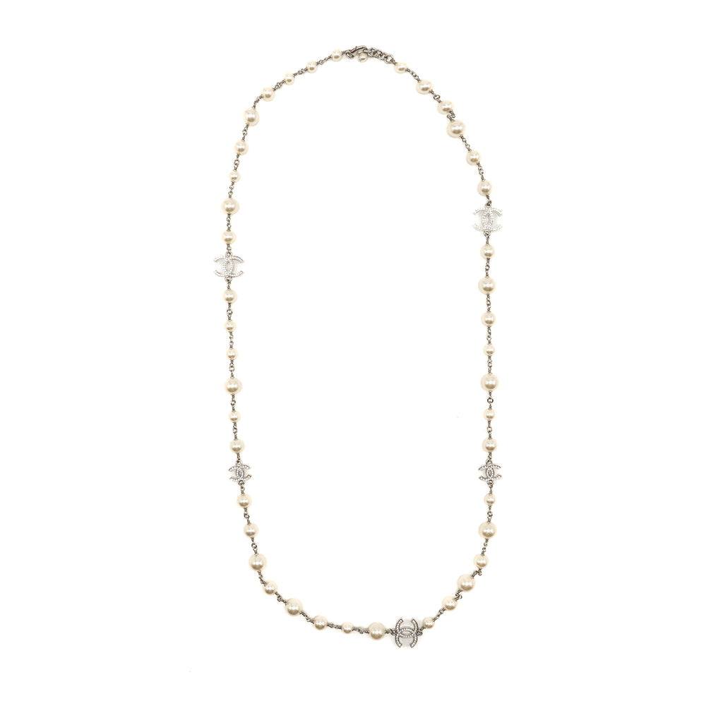 CHANEL CC AND PEARL LONG NECKLACE SILVER TONE