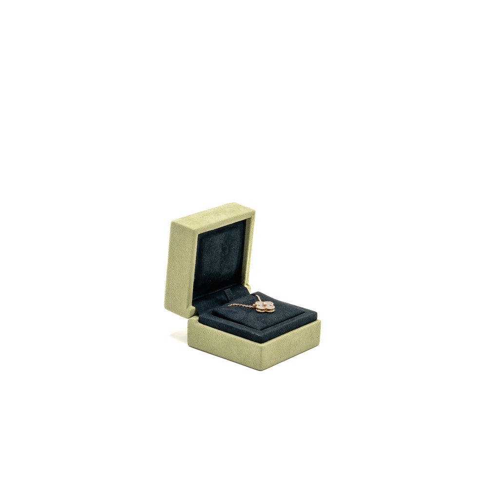 VAN CLEEF AND ARPELS 2023 HOLIDAY LIMITED PENDANT SILVER OBSIDIAN / ROSE GOLD / DIAMOND