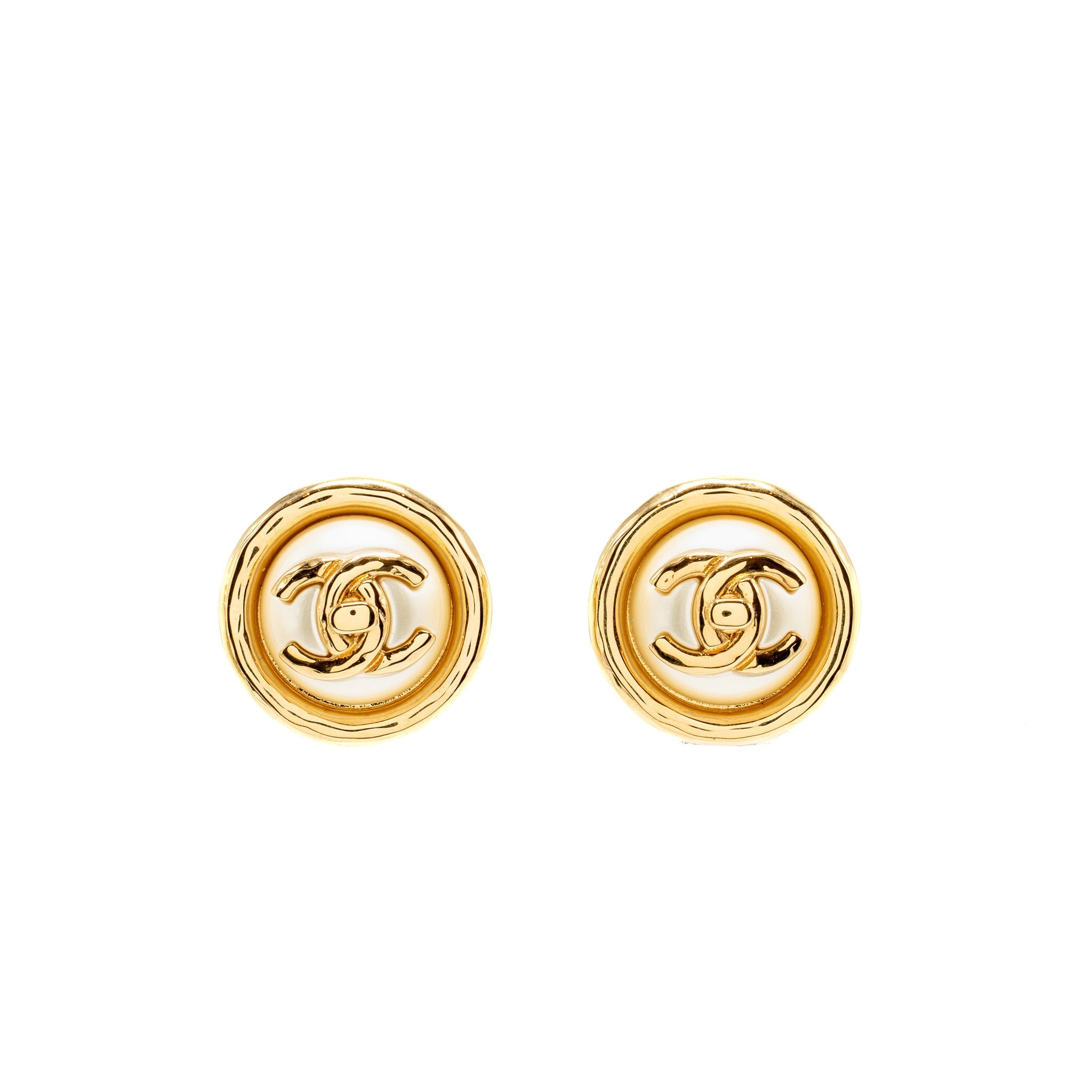 CHANEL CC ROUND STUD EARRINGS PEARL GOLD TONE