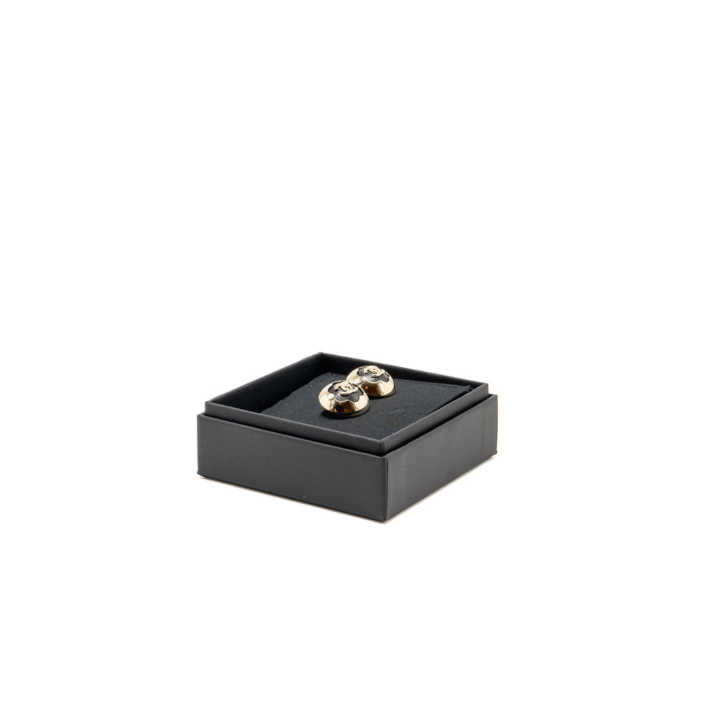 CHANEL CC CAMELLIA FLOWER STUD EARRINGS BLACK LIGHT GOLD TONE