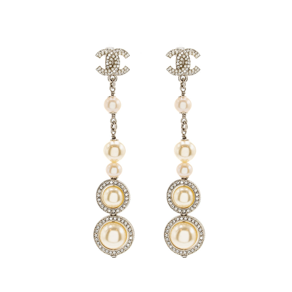 CHANEL CRYSTAL PEARL DROPPED CC LOGO EARRINGS SILVER TONE