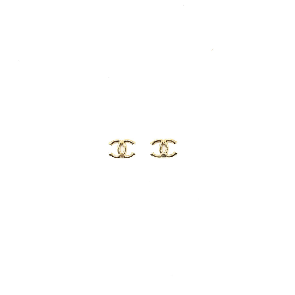 CHANEL CC LOGO EARRINGS LGHW