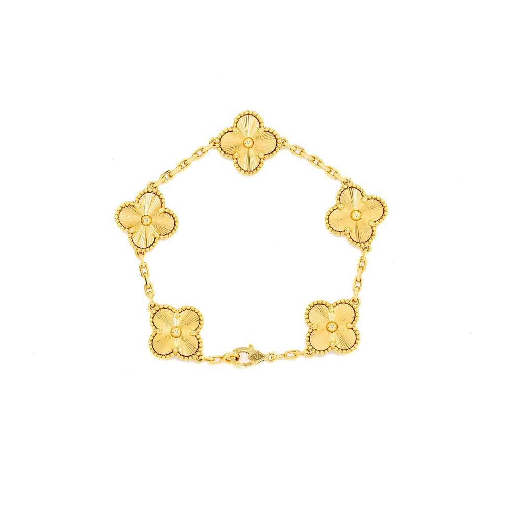 VAN CLEEF & ARPELS VINTAGE ALHAMBRA 5-MOTIF BRACELET, YELLO GOLD, GUILLOCHE