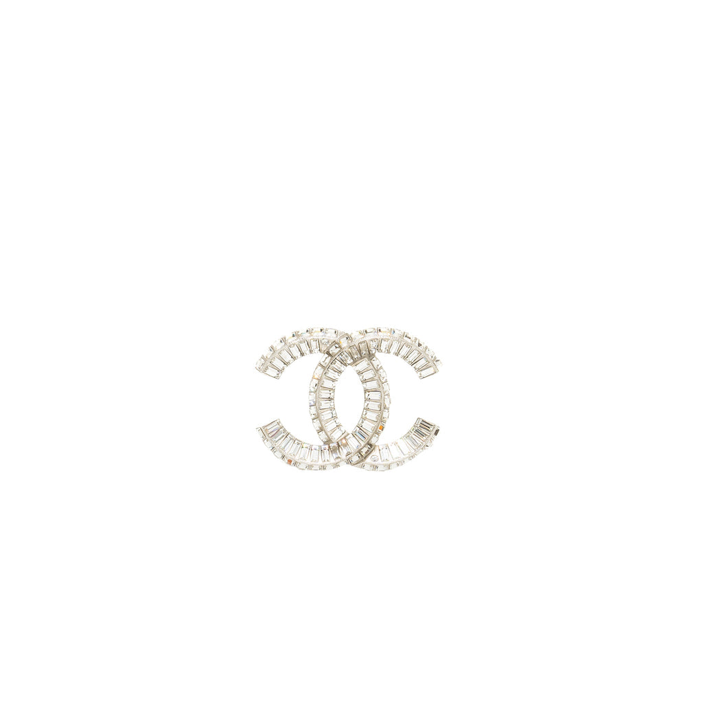 CHANEL CLASSIC CC LOGO BROOCH CRYSTAL SILVER TONE