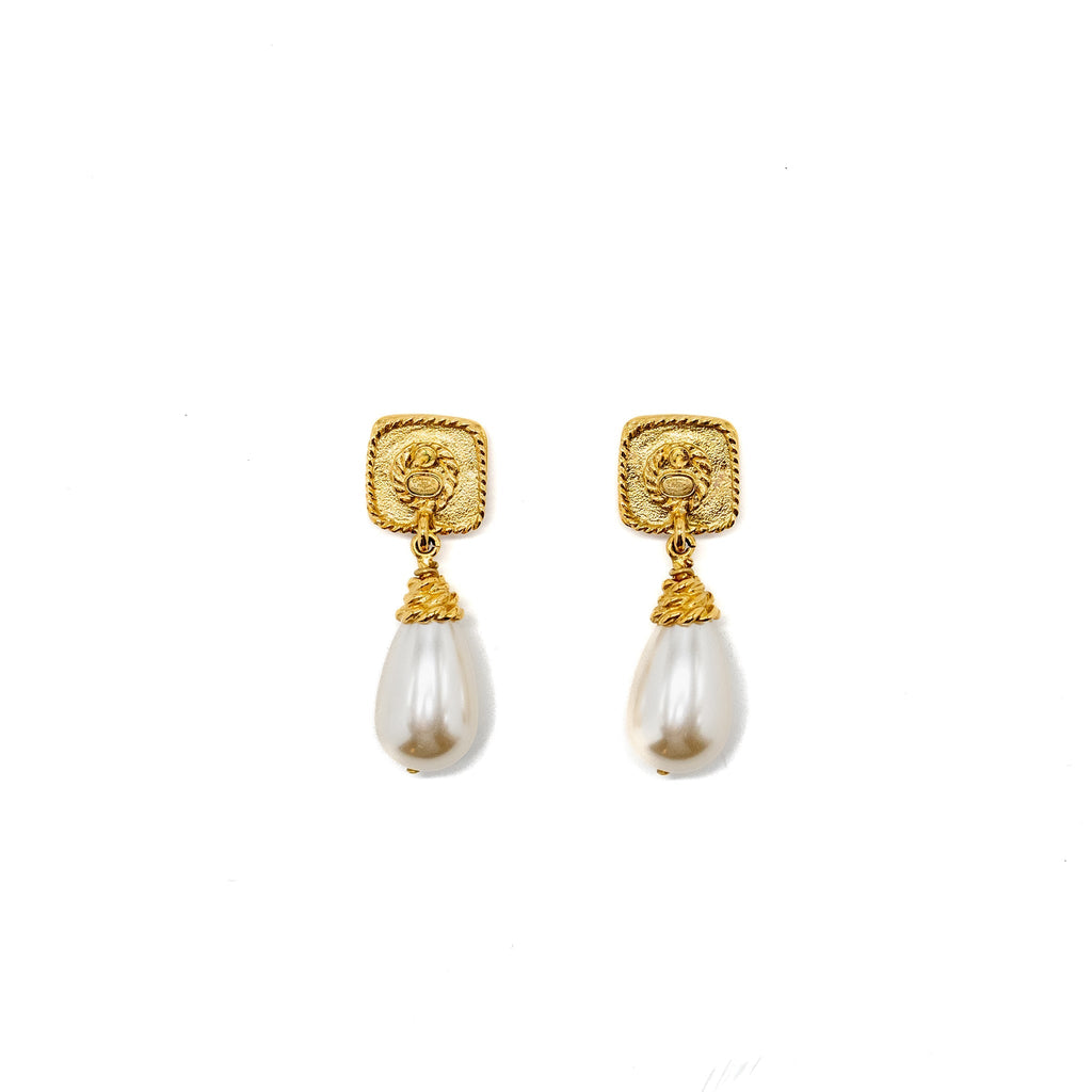 CHANEL CC LOGO SQUARE WITH PEARL DROP EARRINGS PEACH GOLD TONE