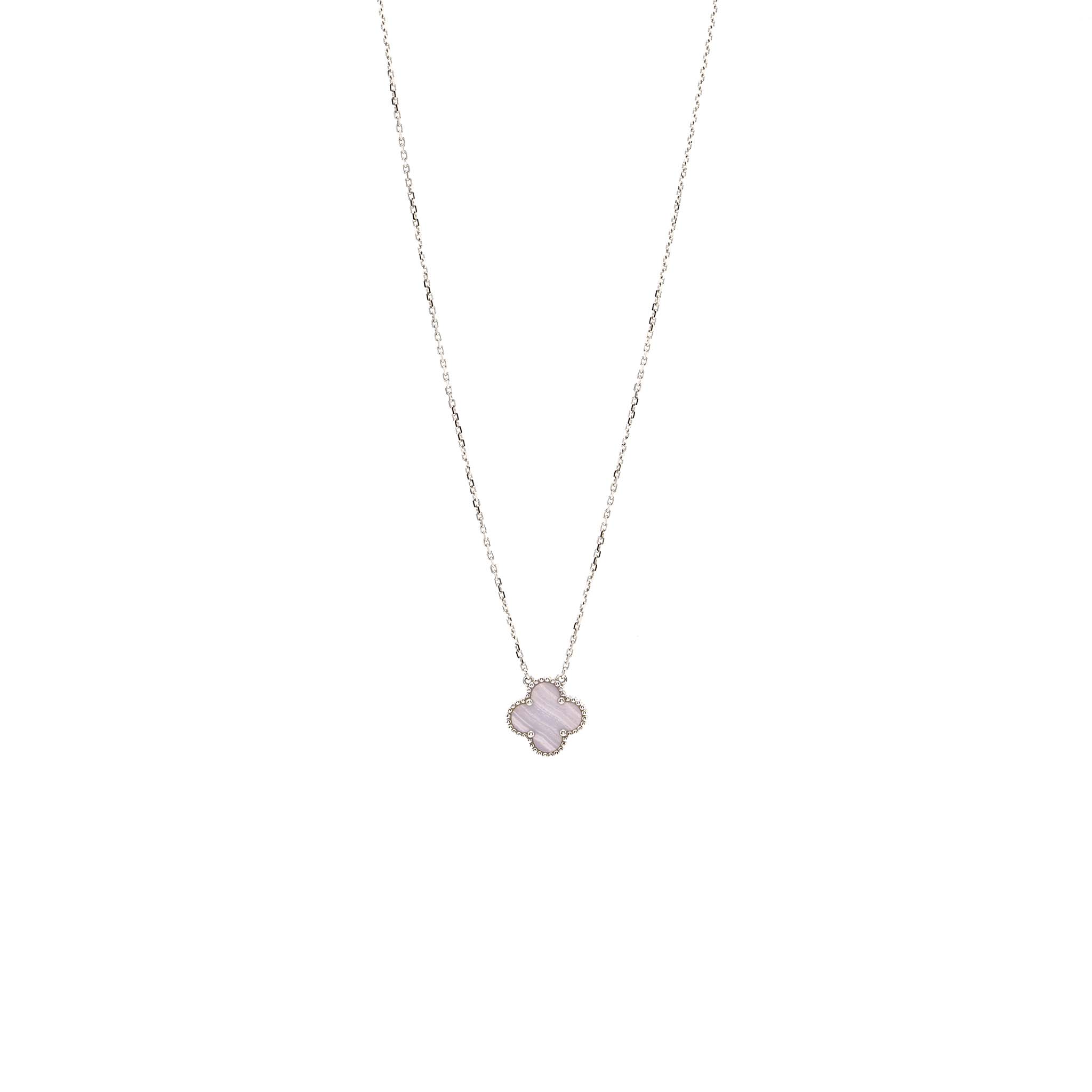 VAN CLEEF AND ARPELS VINTAGE ALHAMBRA PENDANT 18K WHITE GOLD / CHALCEDONY