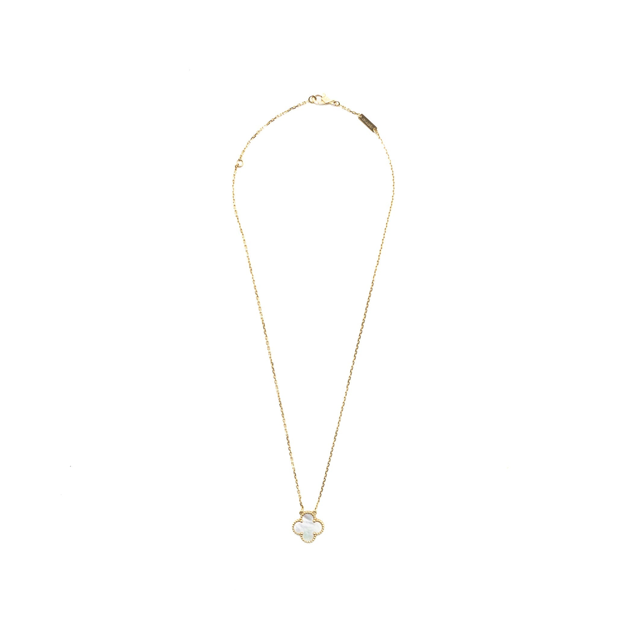 VAN CLEEF & ARPELS VINTAGE ALHAMBRA PENDANT YELLOW GOLD WHITE MOTHER OF PEARL