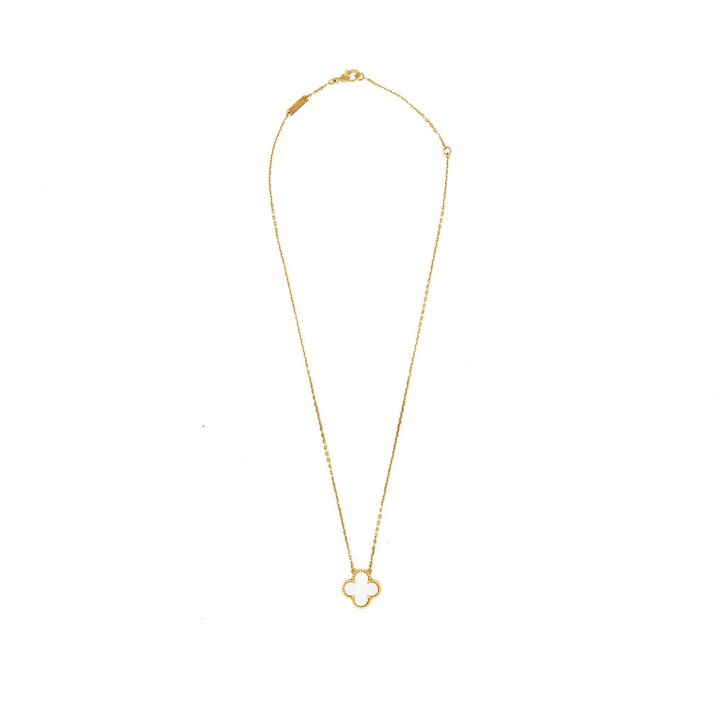 VAN CLEEF & ARPELS VINTAGE ALHAMBRA PENDANT YELLOW GOLD WHITE MOTHER OF PEARL