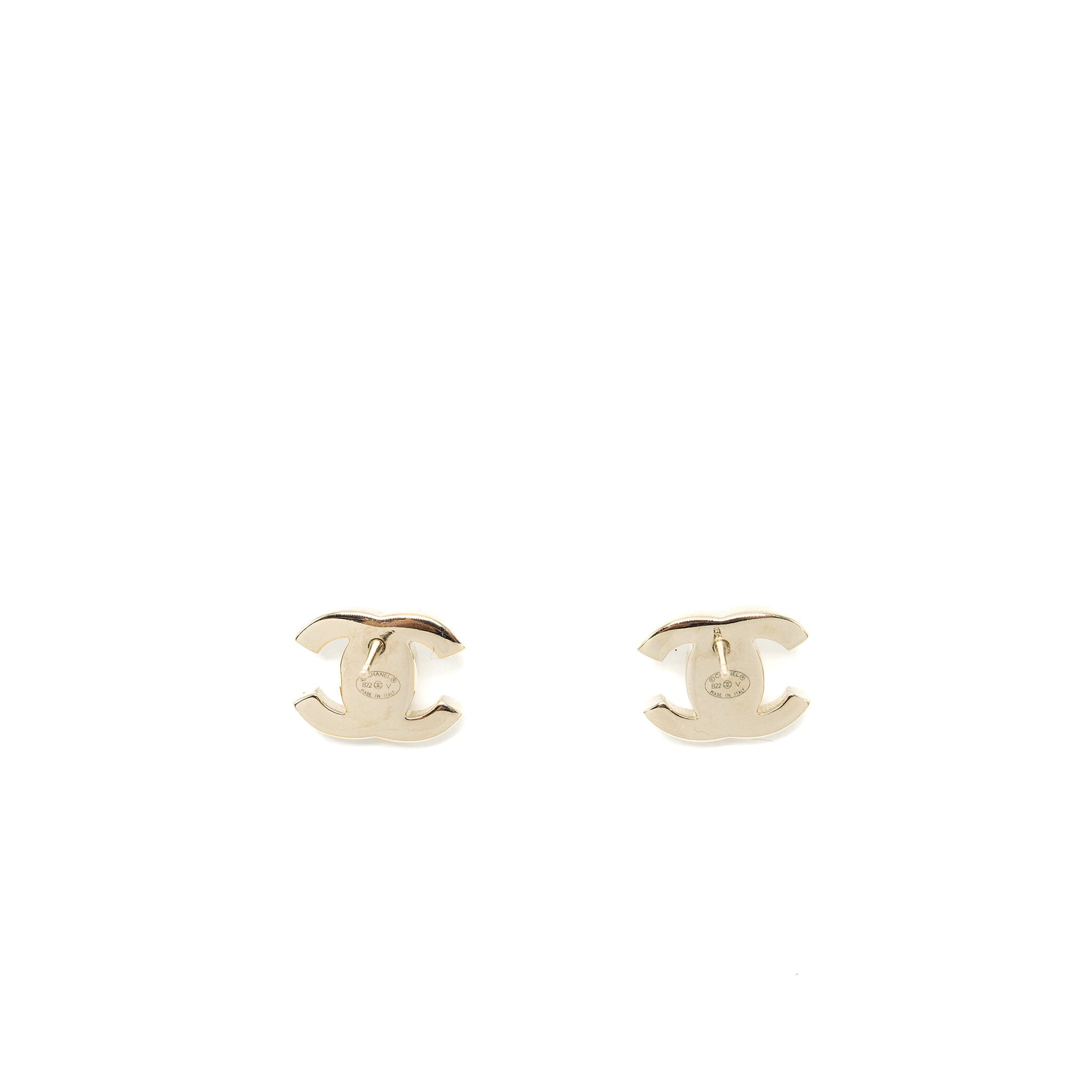 CHANEL CLASSIC CC LOGO EARRING LIGHT GOLD TONE