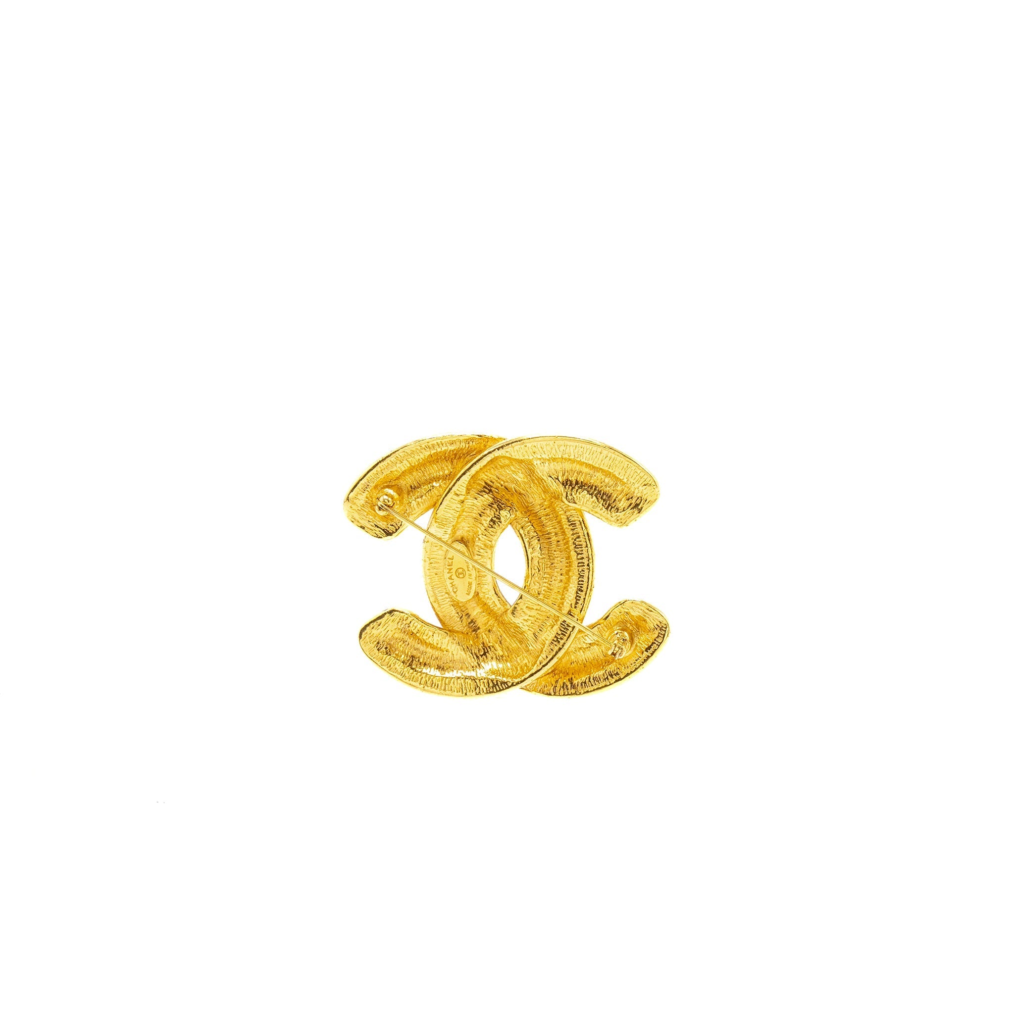 CHANEL VINTAGE QUILTED CC LOGO BROOCH GOLD TONE