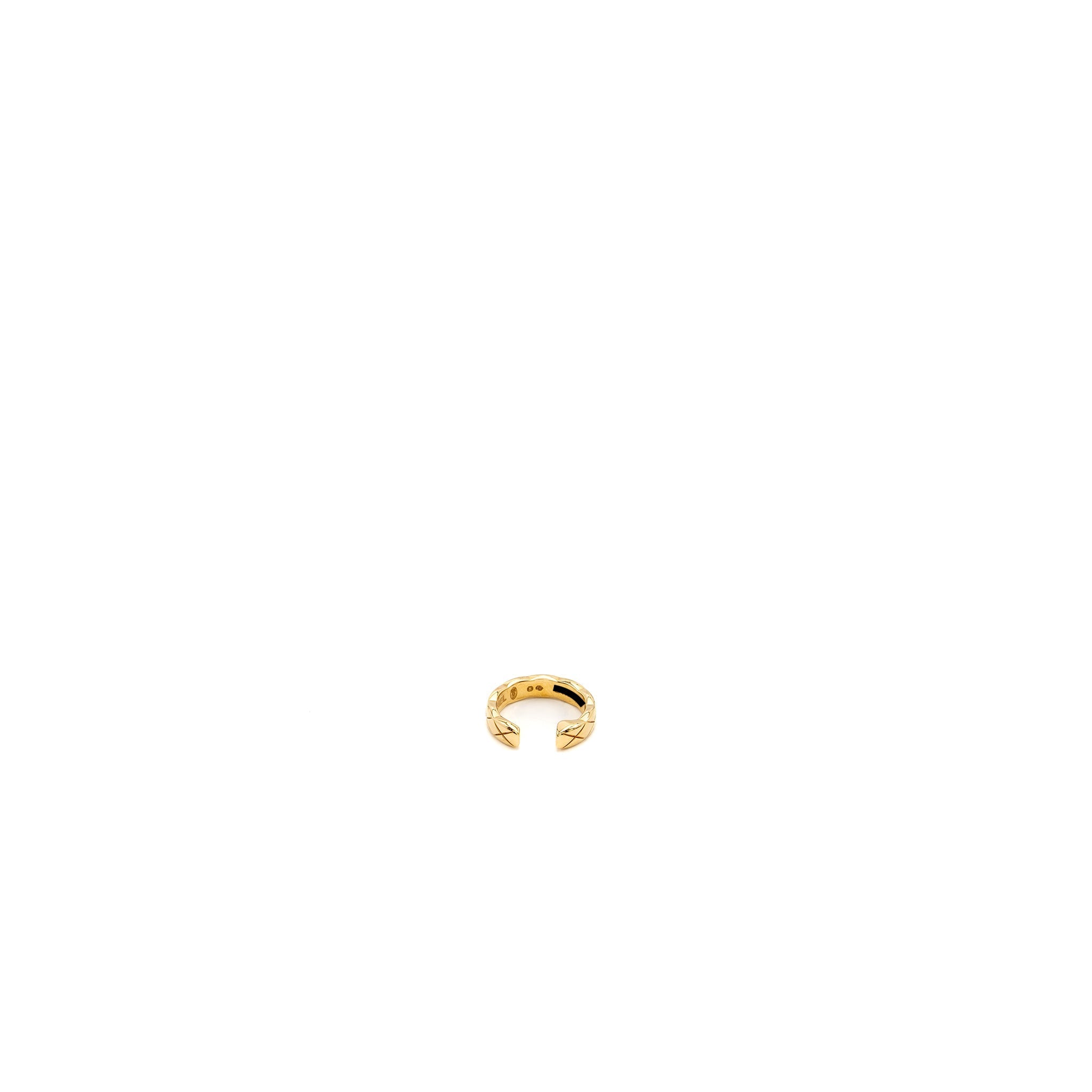 CHANEL COCO CRUSH SINGLE EARRINGS QUILTED MOTIF BEIGE GOLD, DIAMONDS