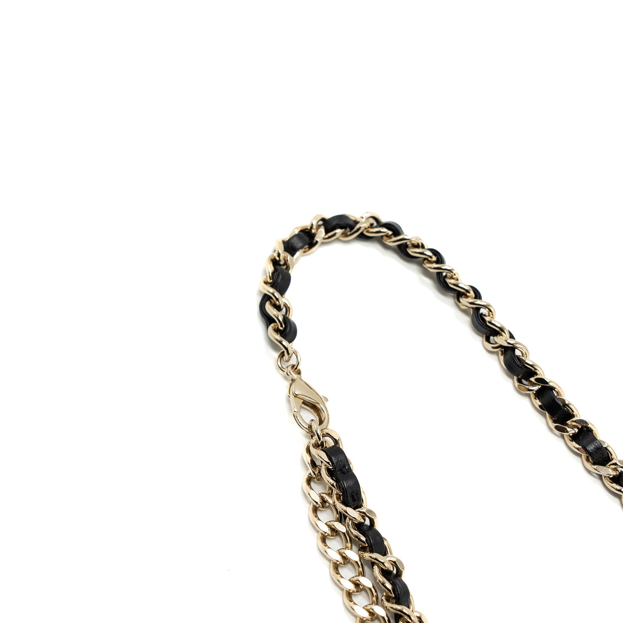 CHANEL 21A LONG NECKLACE CARD HOLDER LEATHER CHAIN WHITE LGHW