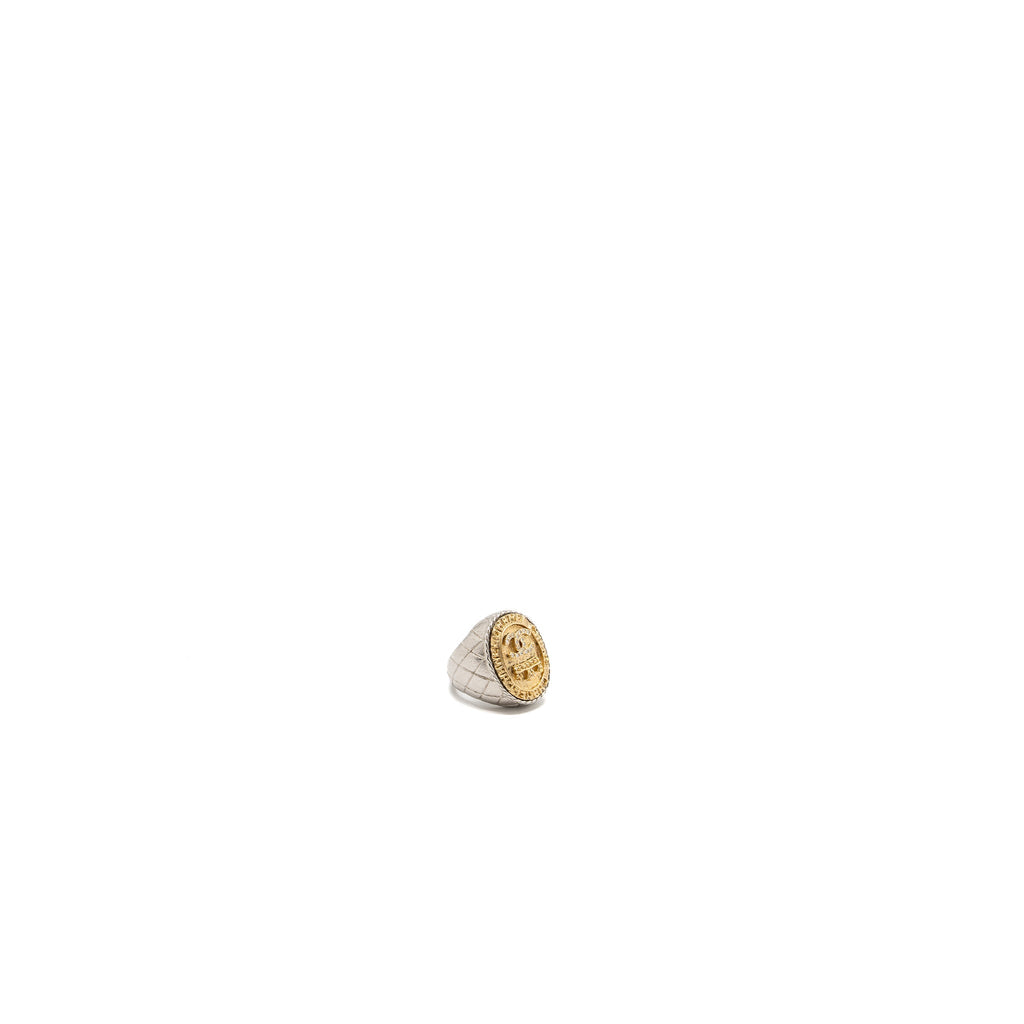 CHANEL OVAL RING GOLD/SILVER TONE