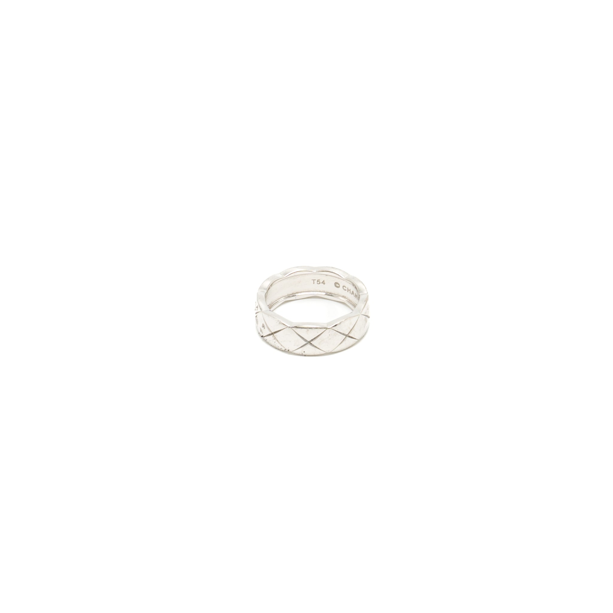 CHANEL COCO CRUSH RING SMALL VERSION QUILTED MOTIF WHITE GOLD, DIAMONDS