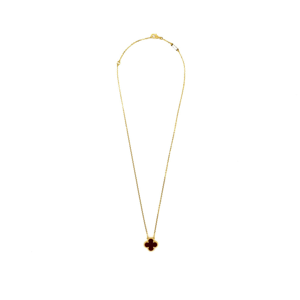 VAN CLEEF AND ARPELS VINTAGE ALHAMBRA PENDANT CARNELIAN / 18K YELLOW GOLD
