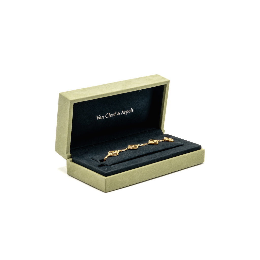 VAN CLEEF & ARPELS VINTAGE ALHAMBRA 5-MOTIF BRACELET, YELLO GOLD, GUILLOCHE