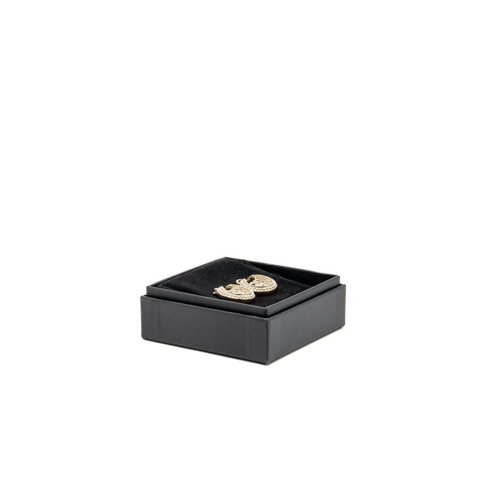 CHANEL CC HOOP EARRINGS PEARL/CRYSTAL LIGHT GOLD TONE