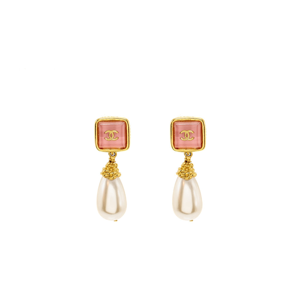 CHANEL CC LOGO SQUARE WITH PEARL DROP EARRINGS PEACH GOLD TONE