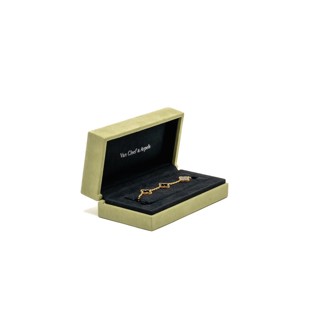 VAN CLEEF & ARPELS VINTAGE ALHAMBRA 5-MOTIF BRACELET YELLOW GOLD, ONYX