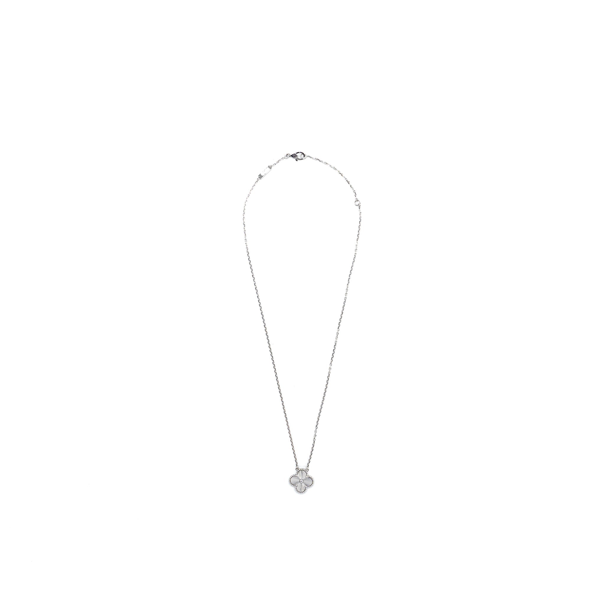 VAN CLEEF & ARPELS VINTAGE ALHAMBRA PENDANT WHITE GOLD GUILLOCHE