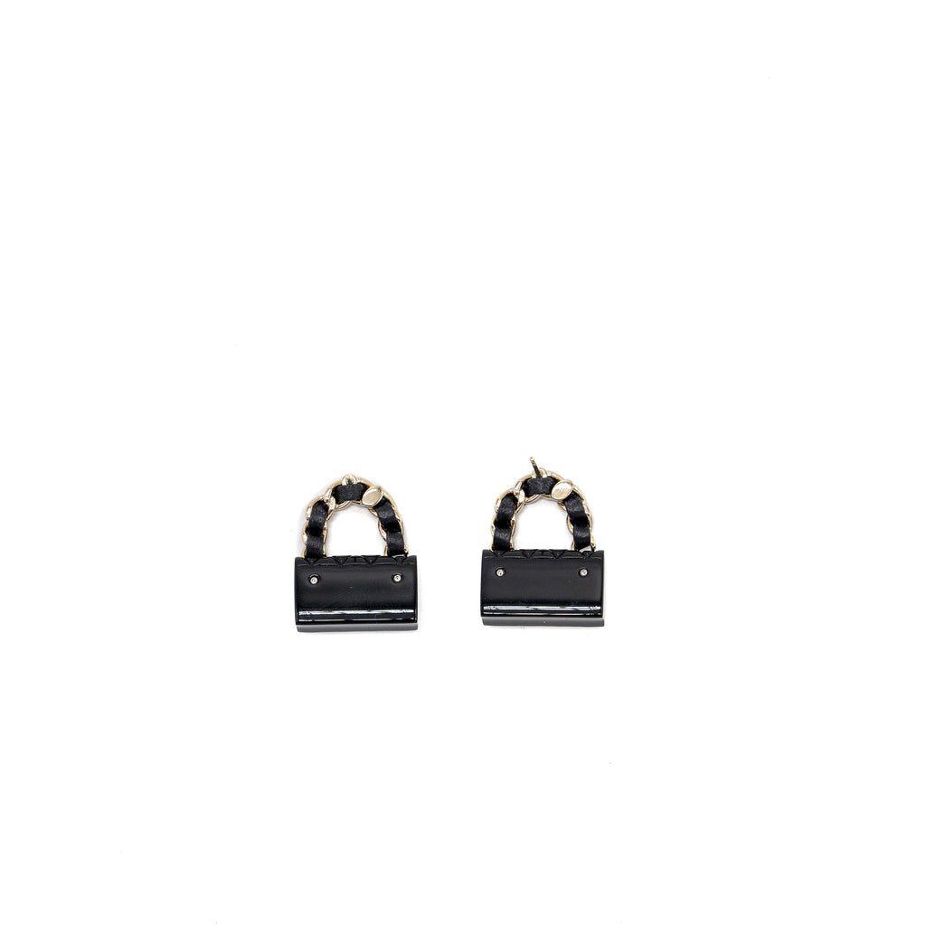 CHANEL CLASSIC FLAP BAG EARRING LIGHT GOLD TONE