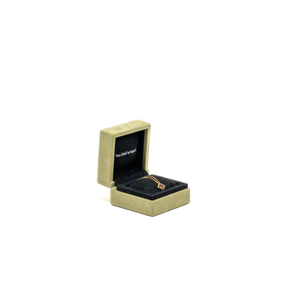 VAN CLEEF & ARPELS SWEET ALHAMBRA PENDANT CARNELIAN ROSE GOLD