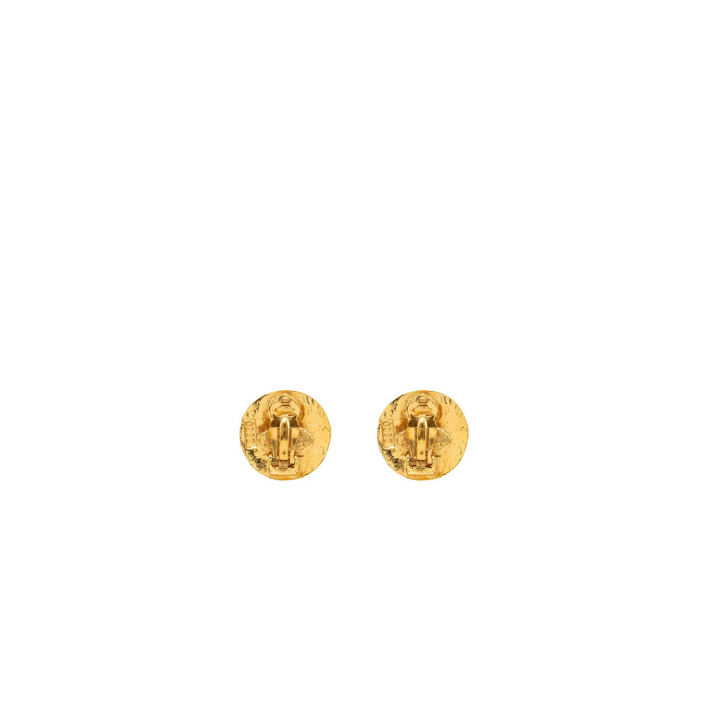 CHANEL VINTAGE ROUND CC LOGO EARCLIP GOLD TONE