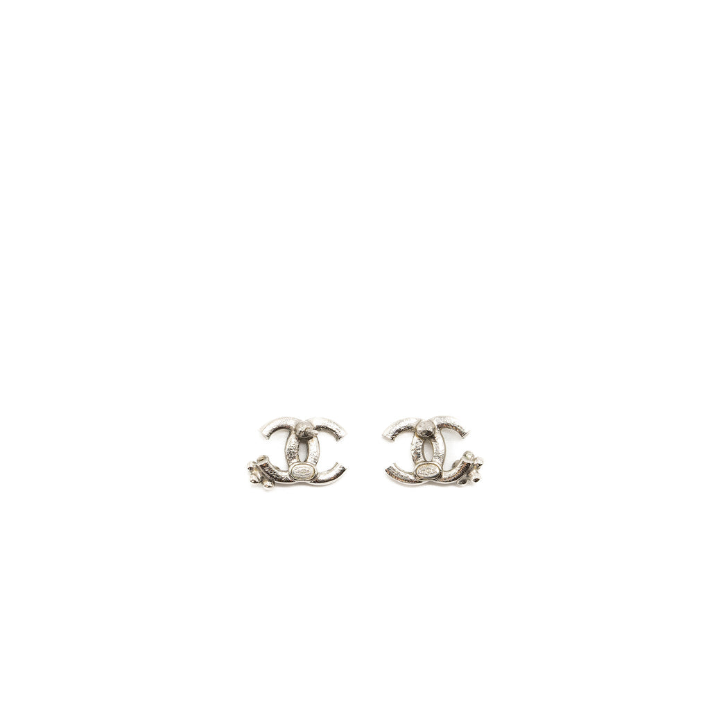 CHANEL CC LOGO EARRINGS CRYSTAL SILVER TONE