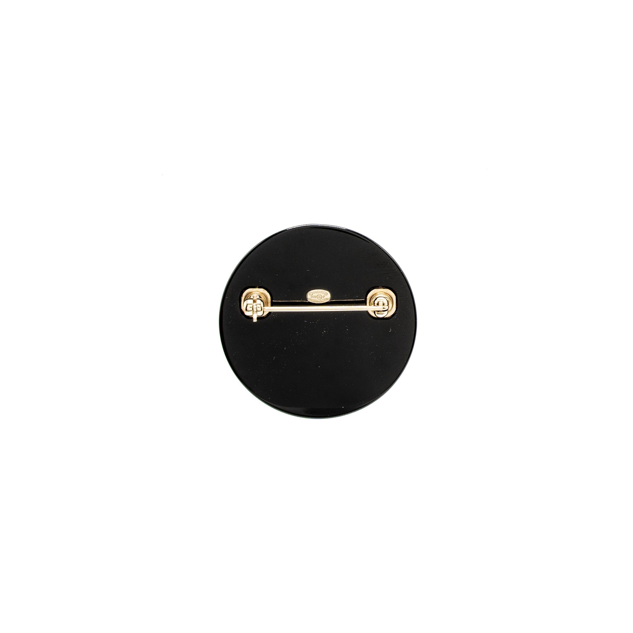CHANEL ROUND LETTER/CC LOGO BROOCH MULTICOLOUR LIGHT GOLD TONE