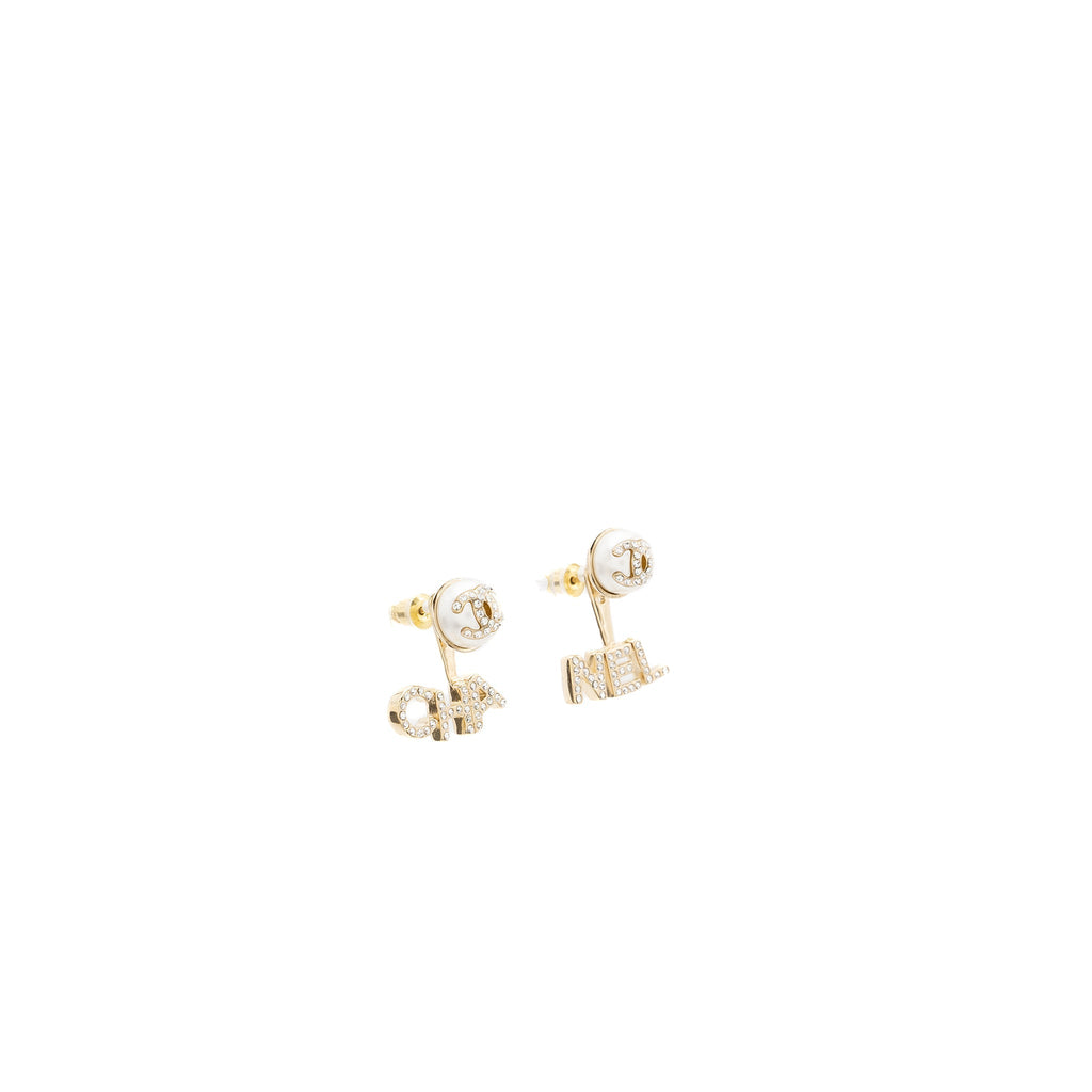 CHANEL PEARL/CC LOGO/LETTER DROP EARRING LIGHT GOLD TONE