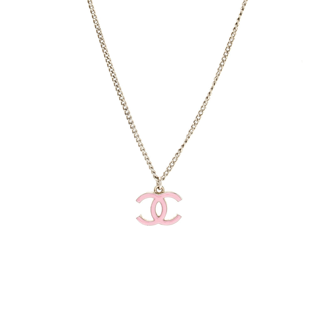 CHANEL CC LOGO NECKLACE PINK / SILVER TONE