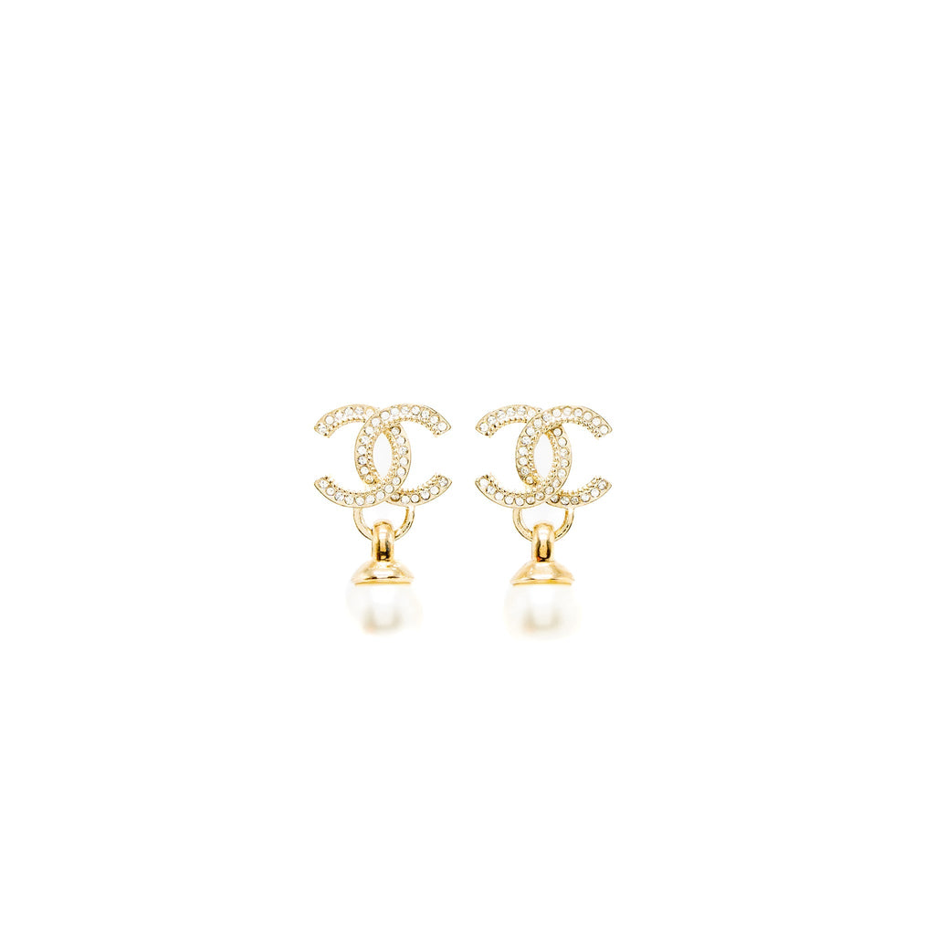 CHANEL 22K CC LOGO DROP EARRINGS CRYSTAL/PEARL LIGHT GOLD TONE