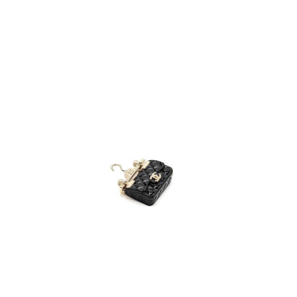 CHANEL HANGER FLAP BAG BROOCH BLACK LGHW