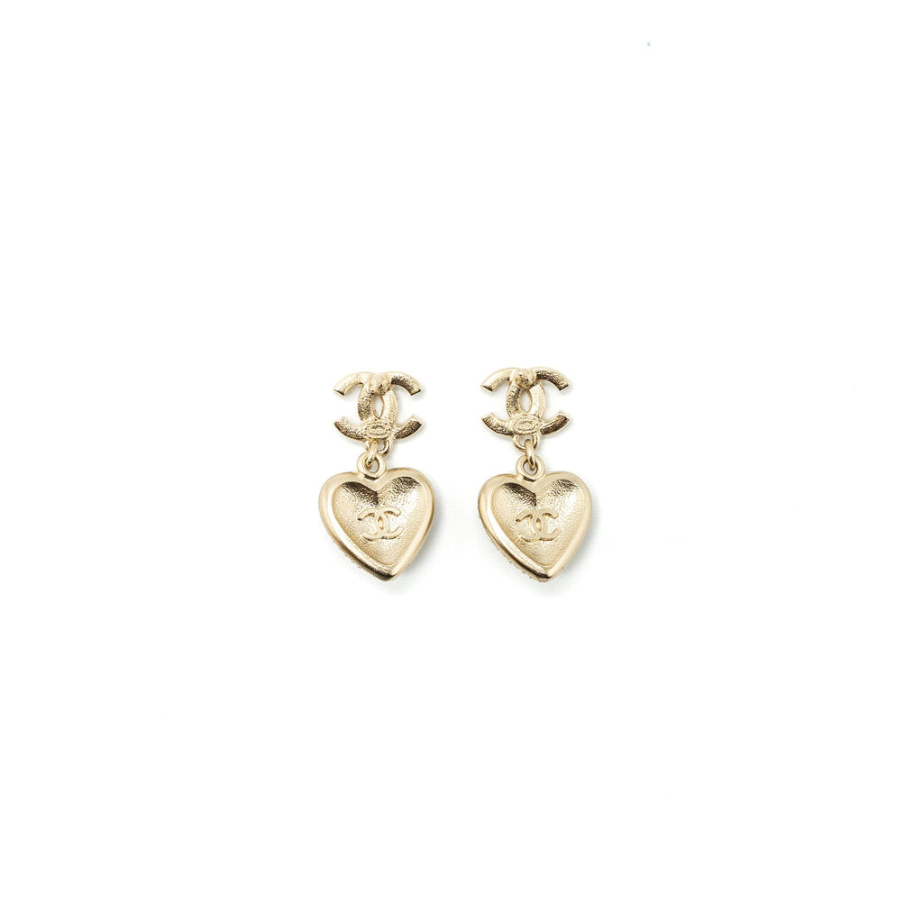 CHANEL HEART DROPPED CC LOGO EARRING CRYSTAL LIGHT GOLD TONE