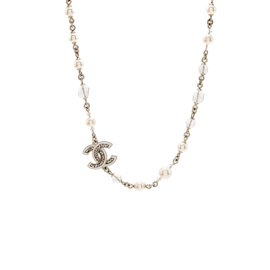 CHANEL CC LOGO NECKLACE METAL, PEARL, CRYSTAL SILVER TONE