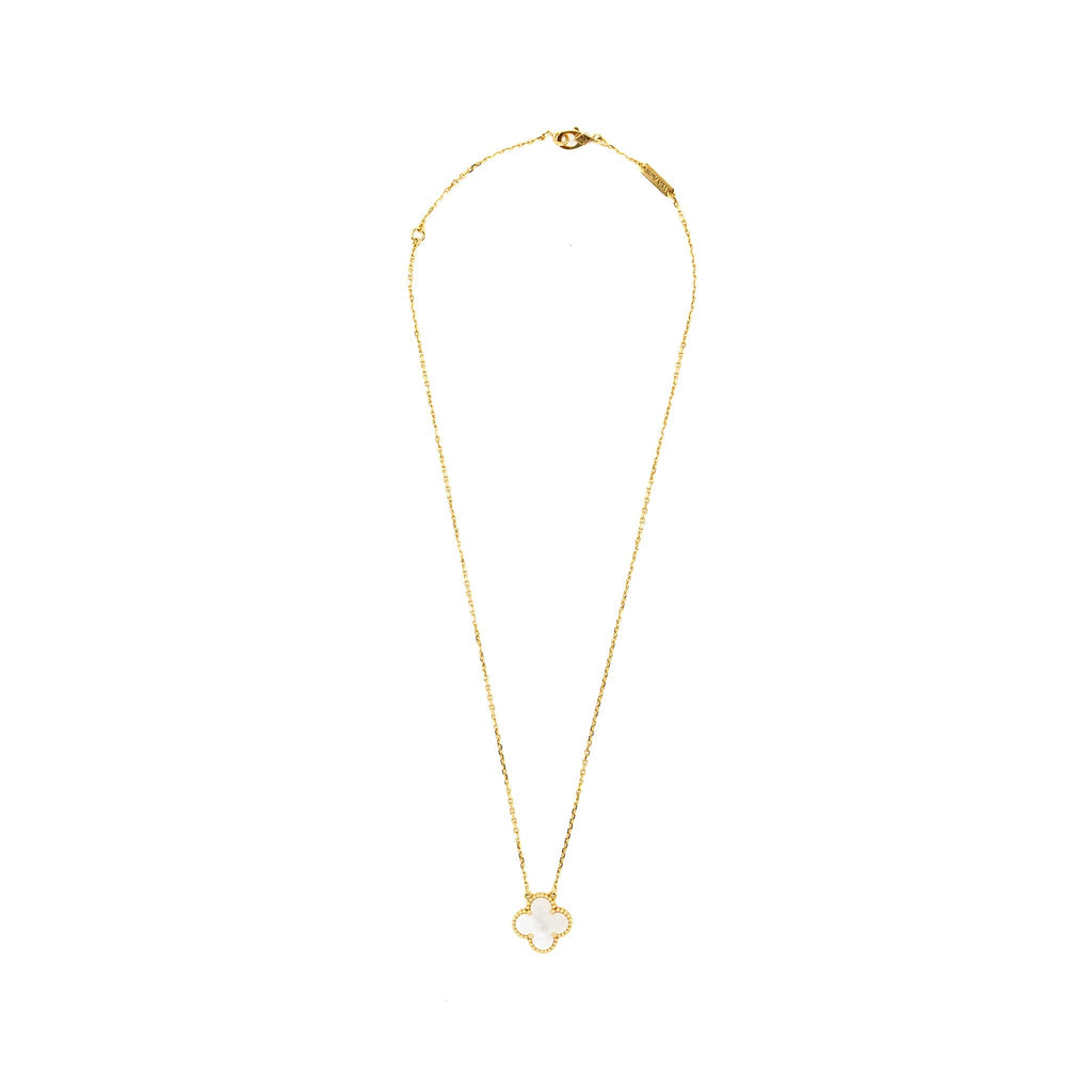 VAN CLEEF & ARPELS VINTAGE ALHAMBRA PENDANT WHITE MOTHER OF PEARL YELLOW GOLD